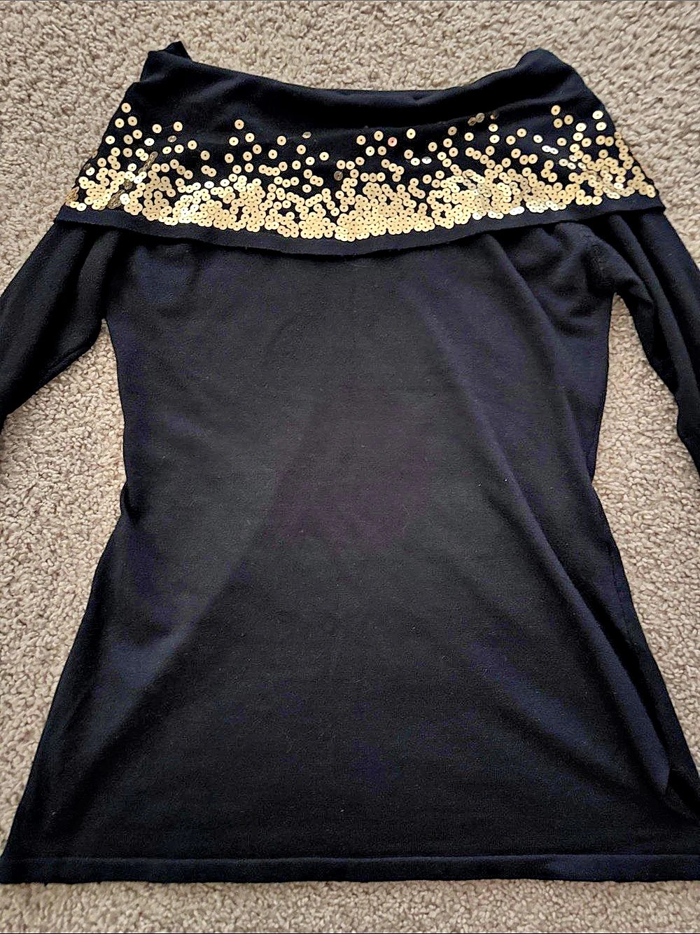 Questions Sequin Off-Shoulder Top in Black & Gold Size Small Like New